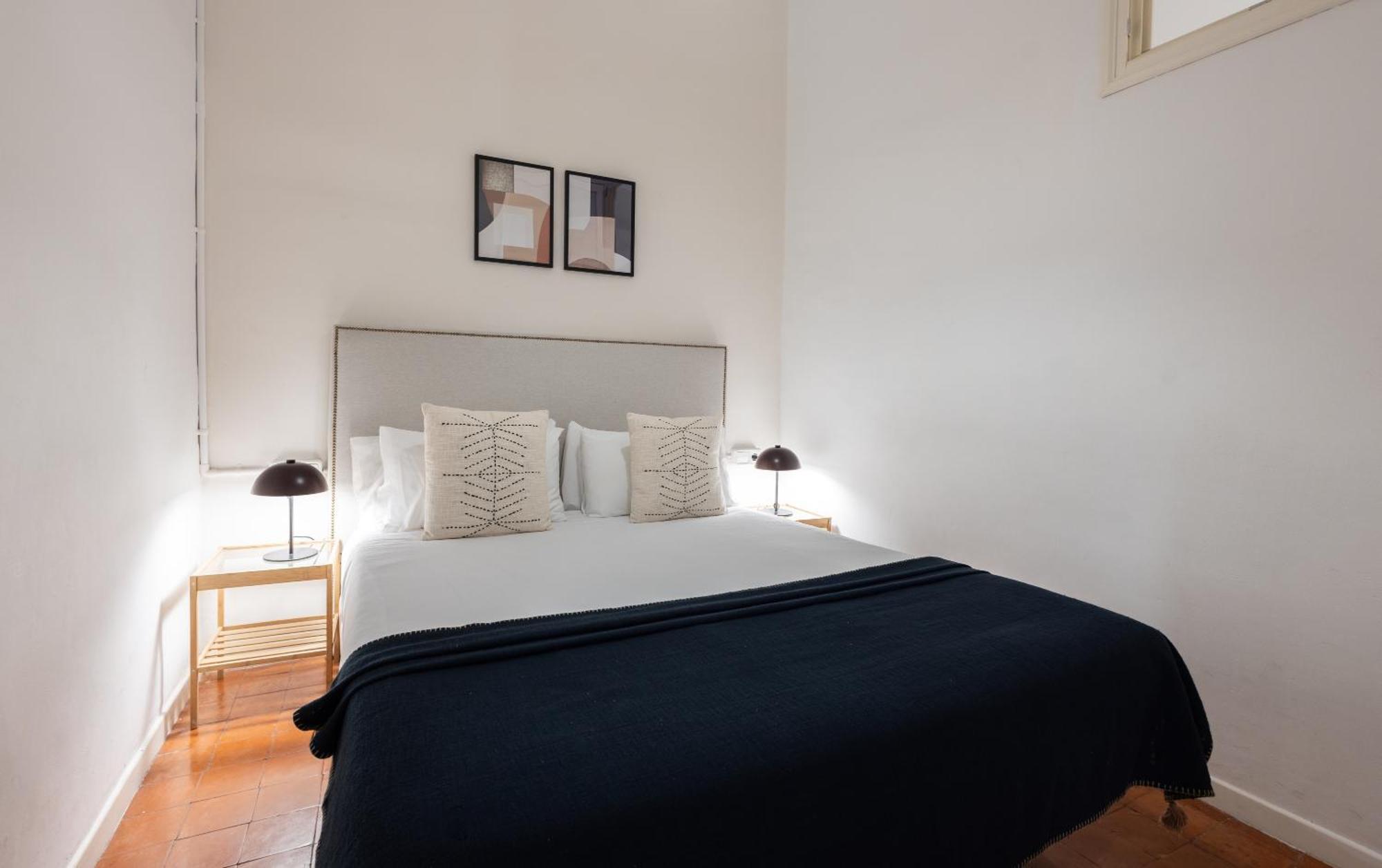Stay U-Nique Apartments Granados Барселона Екстериор снимка