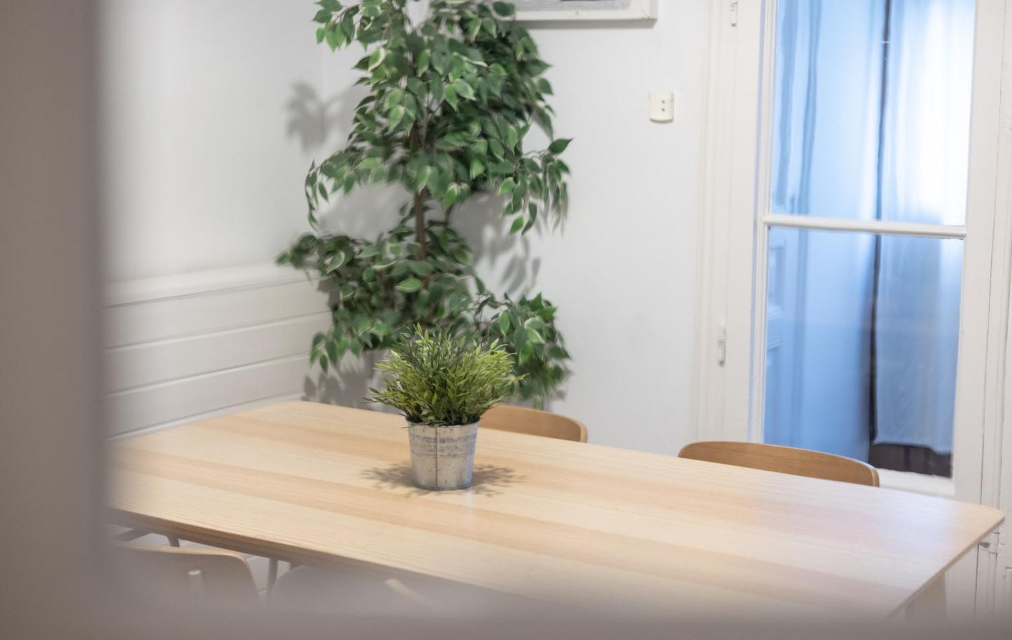 Stay U-Nique Apartments Granados Барселона Екстериор снимка